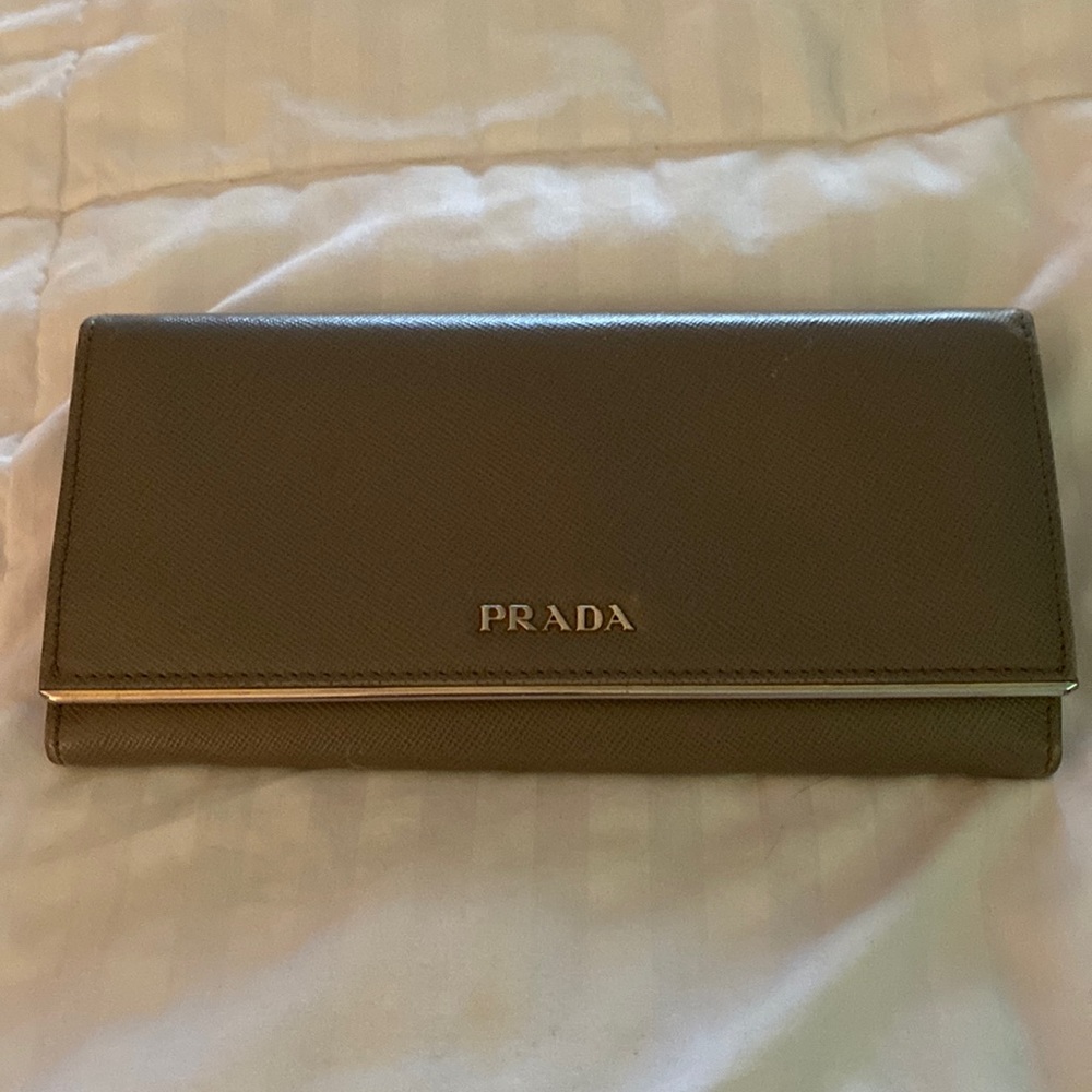 PRADA, tan long wallet